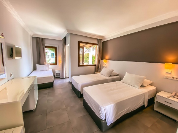 Kısmi Deniz Manzaralı