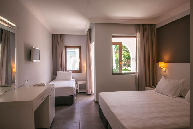 Kısmi Deniz Manzaralı